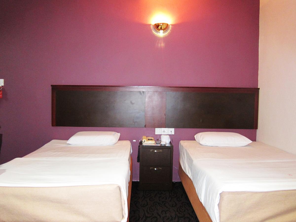 Oriental Inn Kuching Buitenkant foto