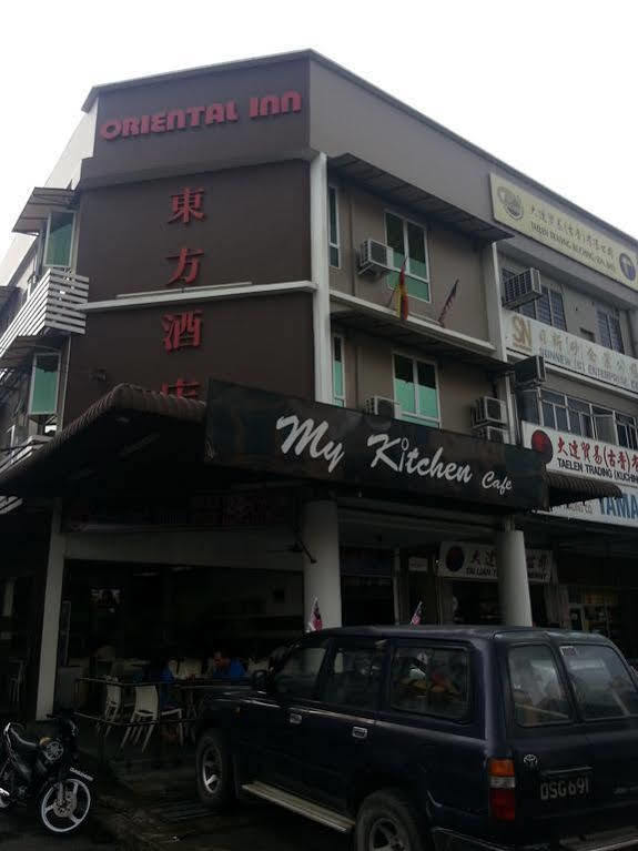 Oriental Inn Kuching Buitenkant foto